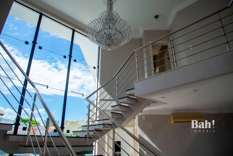 Foto 4 de Sobrado com 4 quartos à venda, 659m2 em Nossa Senhora das Graças, Canoas - RS