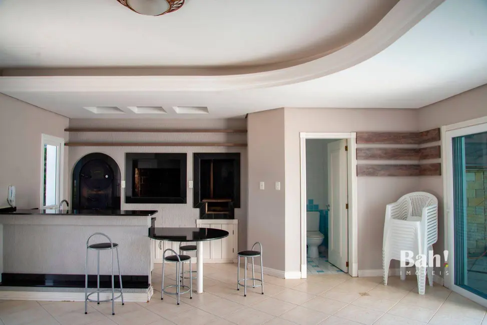 Foto 6 de Sobrado com 4 quartos à venda, 659m2 em Nossa Senhora das Graças, Canoas - RS