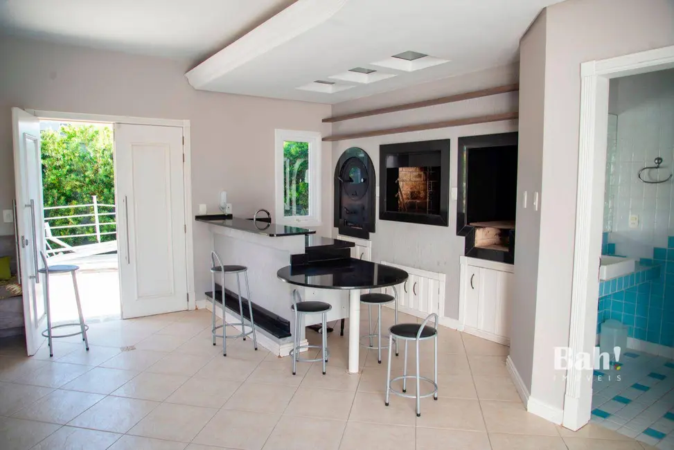 Foto 7 de Sobrado com 4 quartos à venda, 659m2 em Nossa Senhora das Graças, Canoas - RS