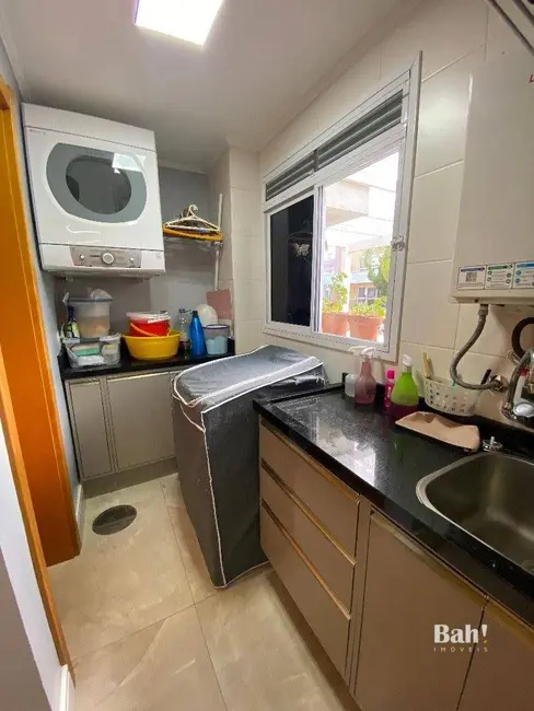 Sobrado com 4 quartos à venda, 233m2 em Estância Velha, Canoas - RS - imagem 5 Foto 5 de Sobrado com 4 quartos à venda, 233m2 em Estância Velha, Canoas - RS