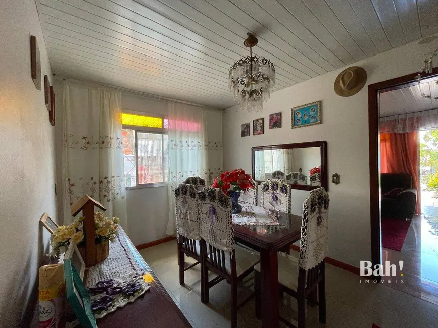 Casa com 3 quartos à venda, 810m2 em Mathias Velho, Canoas - RS - imagem 4 Foto 4 de Casa com 3 quartos à venda, 810m2 em Mathias Velho, Canoas - RS