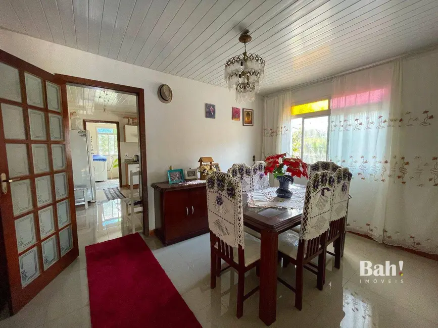 Casa com 3 quartos à venda, 810m2 em Mathias Velho, Canoas - RS - imagem 3 Foto 3 de Casa com 3 quartos à venda, 810m2 em Mathias Velho, Canoas - RS