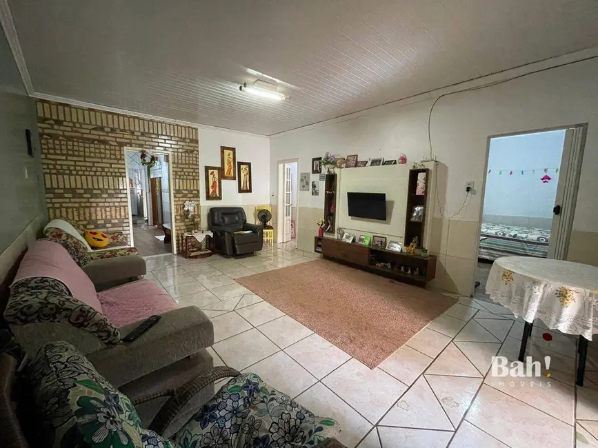 Foto 4 de Casa com 3 quartos à venda, 440m2 em Três Marias, Esteio - RS