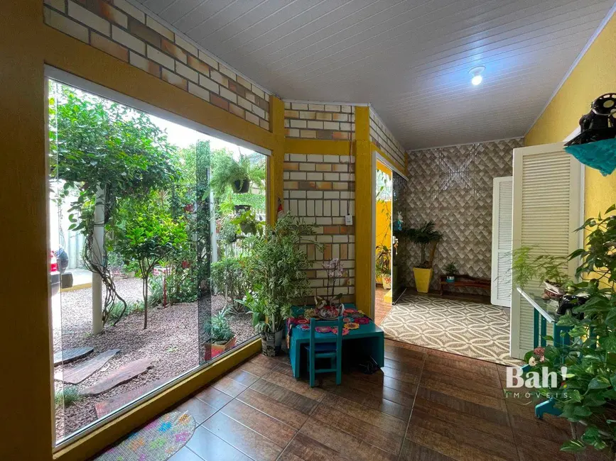 Foto 3 de Casa com 3 quartos à venda, 440m2 em Três Marias, Esteio - RS