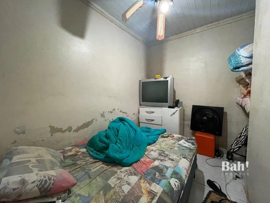 Casa com 3 quartos à venda, 400m2 em Mathias Velho, Canoas - RS - imagem 6 Foto 6 de Casa com 3 quartos à venda, 400m2 em Mathias Velho, Canoas - RS