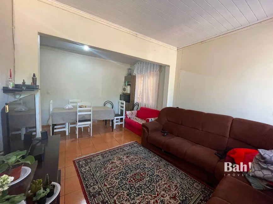 Foto 2 de Casa com 3 quartos à venda, 400m2 em Mathias Velho, Canoas - RS
