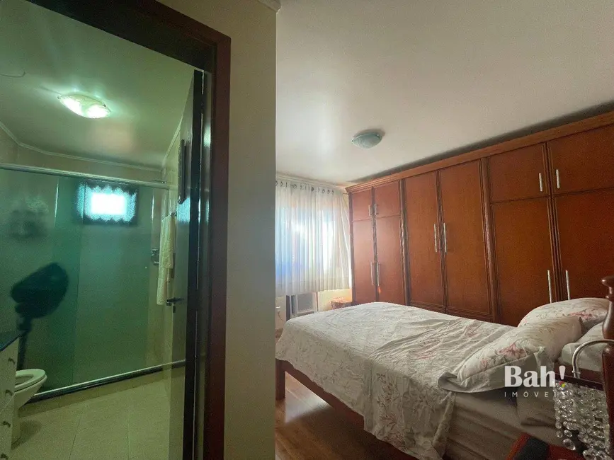Cobertura com 3 quartos à venda, 259m2 em Centro, Canoas - RS - imagem 5 Foto 5 de Cobertura com 3 quartos à venda, 259m2 em Centro, Canoas - RS