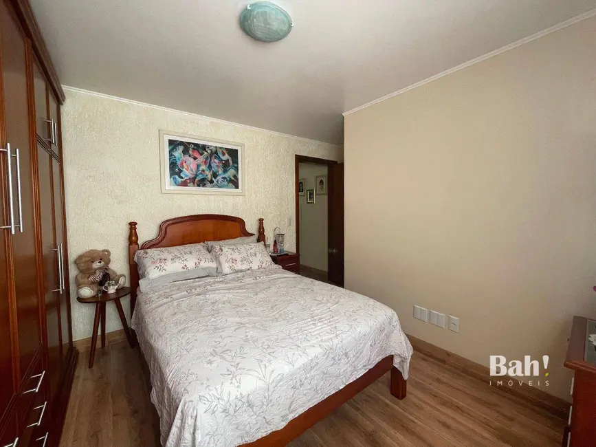 Cobertura com 3 quartos à venda, 259m2 em Centro, Canoas - RS - imagem 4 Foto 4 de Cobertura com 3 quartos à venda, 259m2 em Centro, Canoas - RS