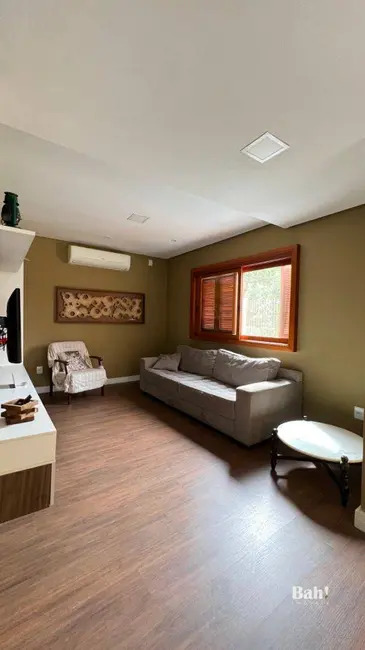 Foto 5 de Casa com 3 quartos à venda, 256m2 em Estância Velha, Canoas - RS