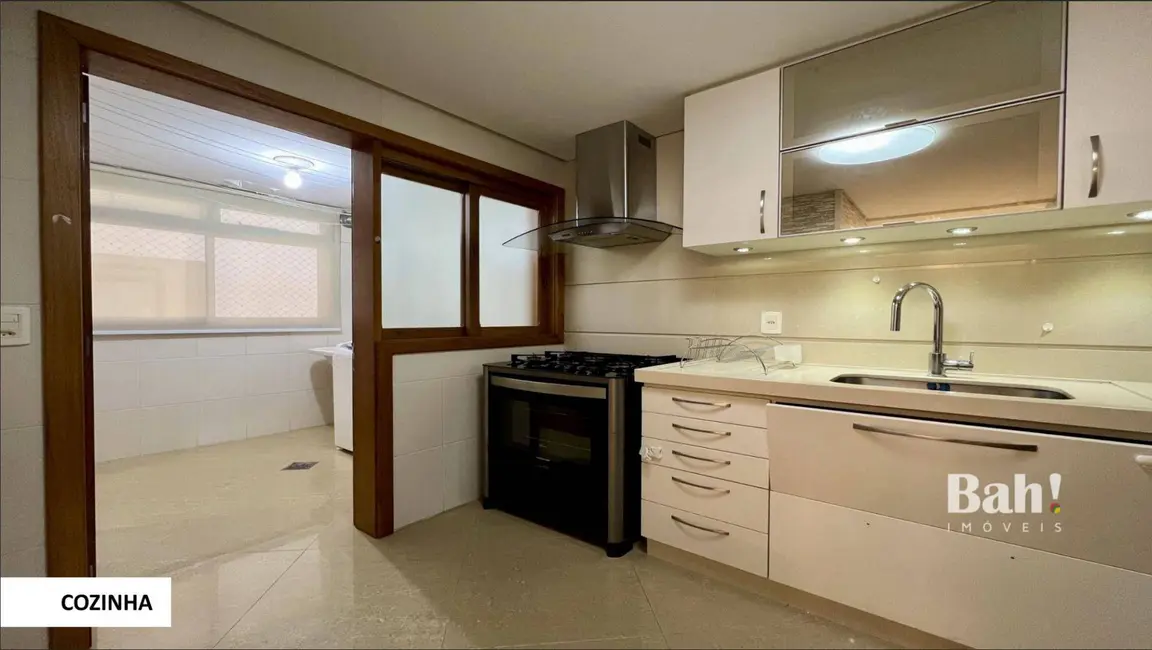 Apartamento com 3 quartos à venda, 156m2 em Centro, Esteio - RS - imagem 5 Foto 5 de Apartamento com 3 quartos à venda, 156m2 em Centro, Esteio - RS