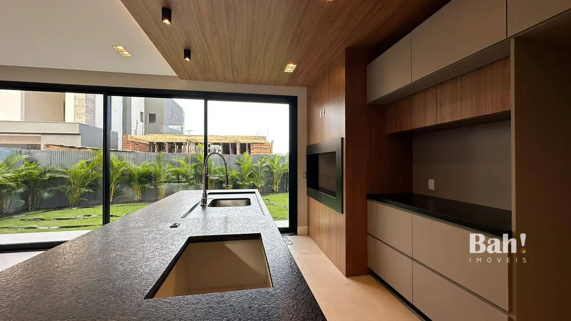 Sobrado com 4 quartos à venda, 260m2 em Xangri-lá - RS - imagem 6 Foto 6 de Sobrado com 4 quartos à venda, 260m2 em Xangri-lá - RS