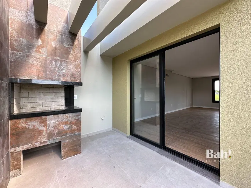 Sobrado com 3 quartos à venda, 160m2 em Fátima, Canoas - RS - imagem 5 Foto 5 de Sobrado com 3 quartos à venda, 160m2 em Fátima, Canoas - RS