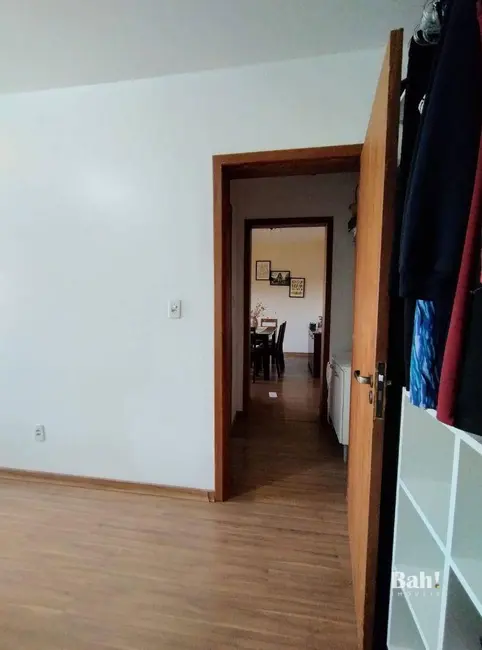 Apartamento com 1 quarto à venda, 74m2 em Centro, Pelotas - RS - imagem 6 Foto 6 de Apartamento com 1 quarto à venda, 74m2 em Centro, Pelotas - RS