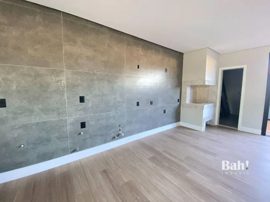 Sobrado com 3 quartos à venda e para alugar, 160m2 em Fátima, Canoas - RS - imagem 8 Foto 8 de Sobrado com 3 quartos à venda e para alugar, 160m2 em Fátima, Canoas - RS