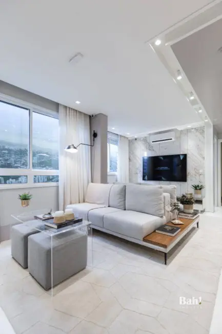 Foto 6 de Apartamento com 3 quartos à venda, 67m2 em Porto Alegre - RS