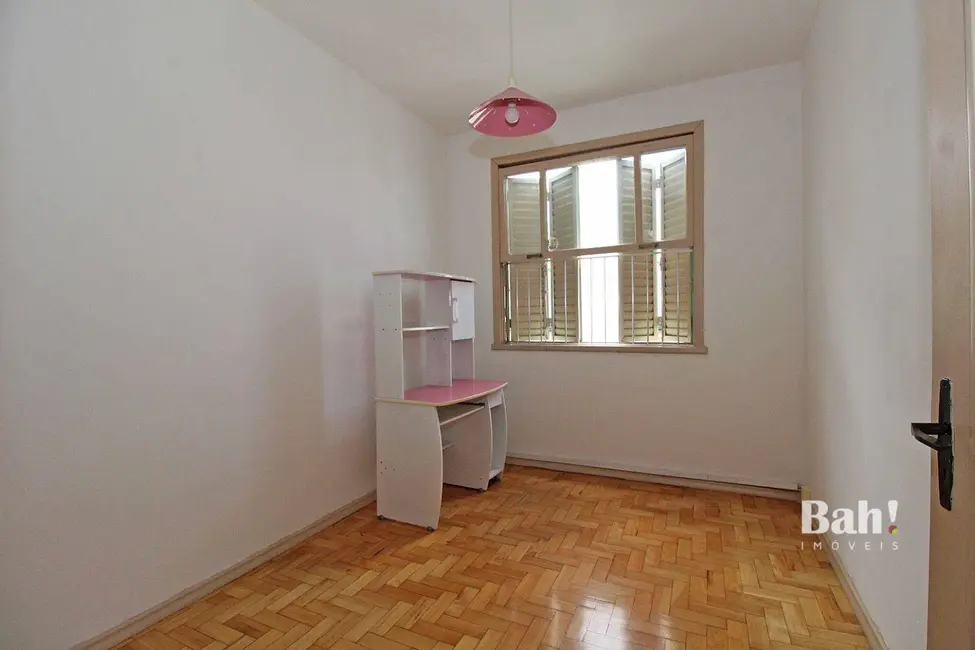 Apartamento com 2 quartos à venda, 62m2 em São João, Porto Alegre - RS - imagem 5 Foto 5 de Apartamento com 2 quartos à venda, 62m2 em São João, Porto Alegre - RS