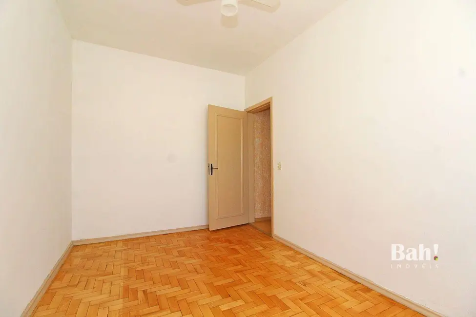 Apartamento com 2 quartos à venda, 62m2 em São João, Porto Alegre - RS - imagem 7 Foto 7 de Apartamento com 2 quartos à venda, 62m2 em São João, Porto Alegre - RS