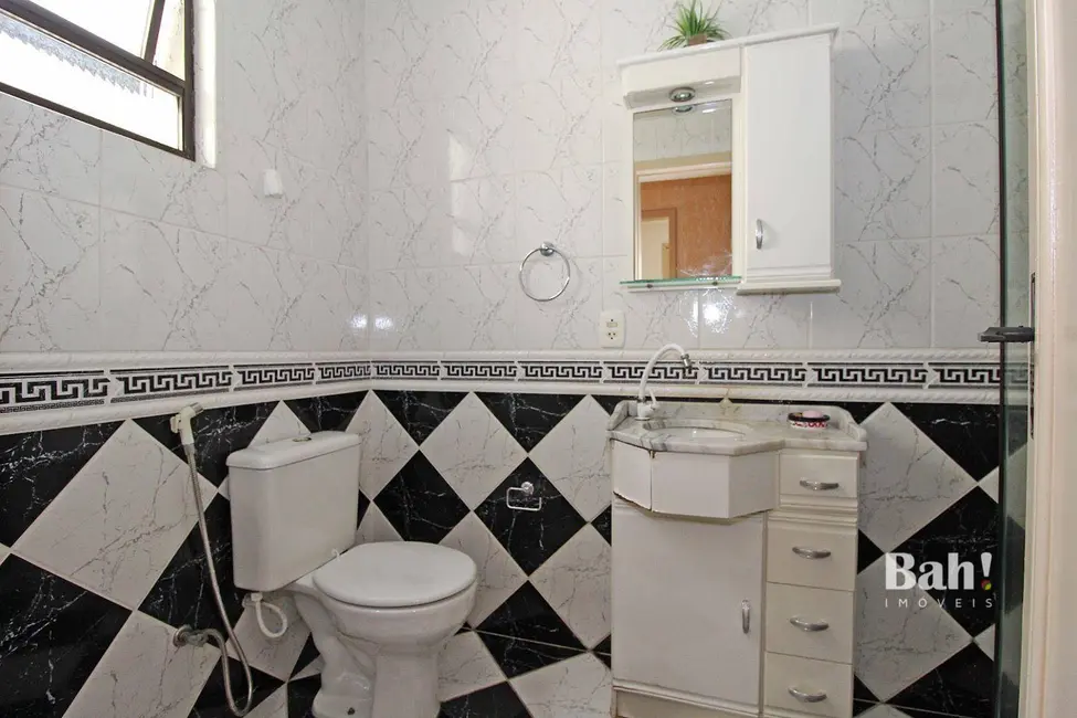 Apartamento com 2 quartos à venda, 62m2 em São João, Porto Alegre - RS - imagem 8 Foto 8 de Apartamento com 2 quartos à venda, 62m2 em São João, Porto Alegre - RS