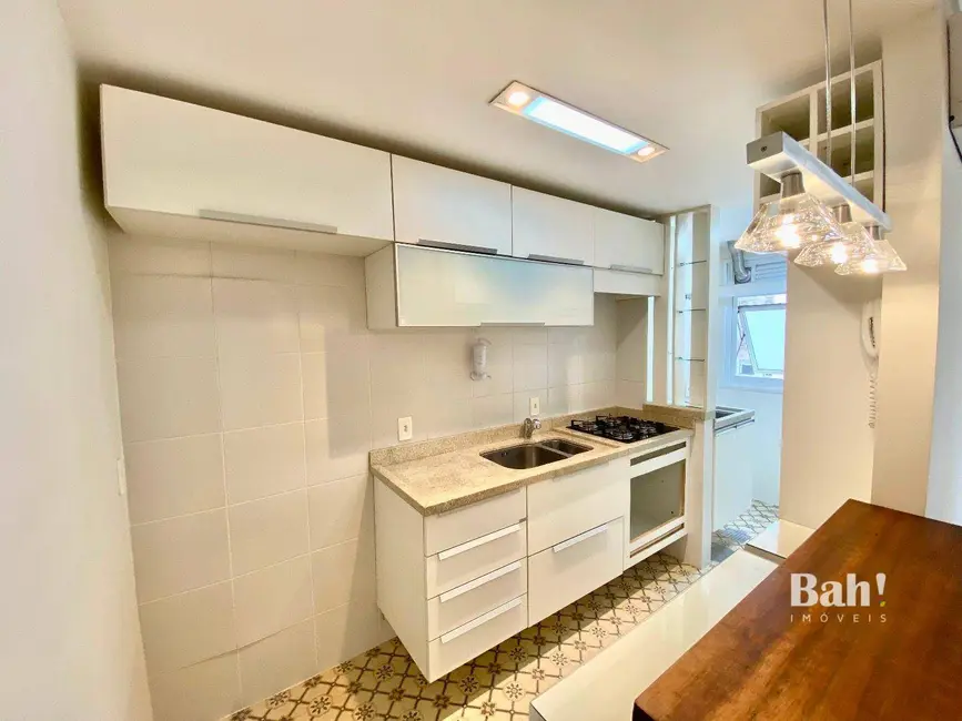 Apartamento com 3 quartos à venda, 74m2 em Porto Alegre - RS - imagem 3 Foto 3 de Apartamento com 3 quartos à venda, 74m2 em Porto Alegre - RS