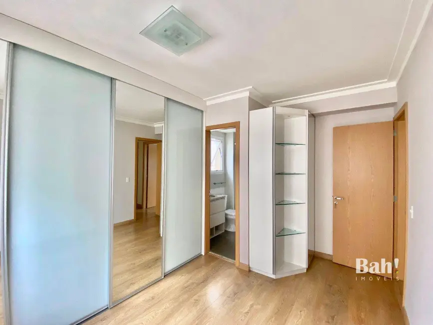 Apartamento com 3 quartos à venda, 74m2 em Porto Alegre - RS - imagem 8 Foto 8 de Apartamento com 3 quartos à venda, 74m2 em Porto Alegre - RS