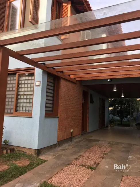 Foto 2 de Sobrado com 3 quartos à venda, 117m2 em Igara, Canoas - RS