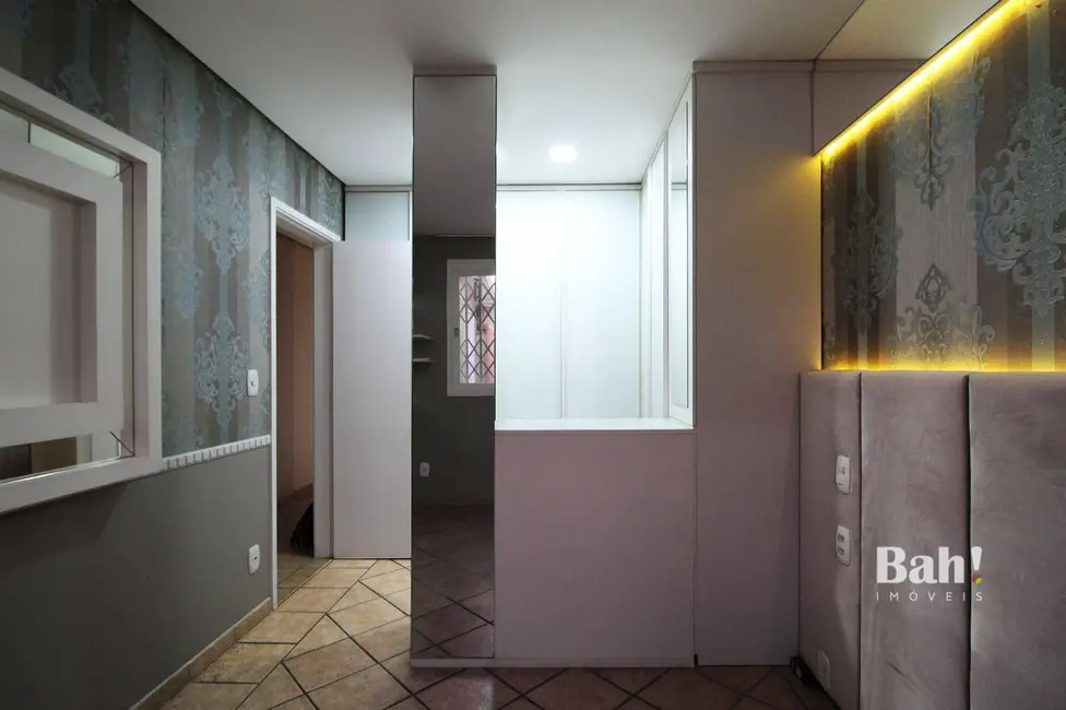 Casa de Condomínio com 3 quartos à venda, 160m2 em Rio Branco, Canoas - RS - imagem 8 Foto 8 de Casa de Condomínio com 3 quartos à venda, 160m2 em Rio Branco, Canoas - RS