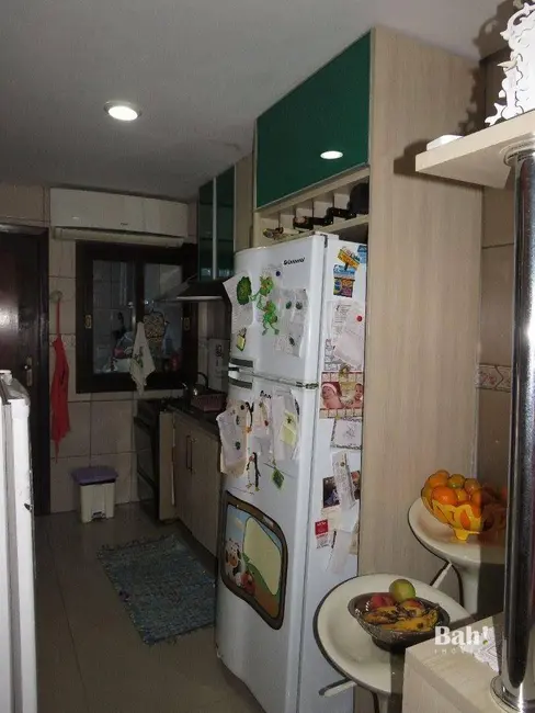 Sobrado com 3 quartos à venda, 105m2 em Niterói, Canoas - RS - imagem 8 Foto 8 de Sobrado com 3 quartos à venda, 105m2 em Niterói, Canoas - RS