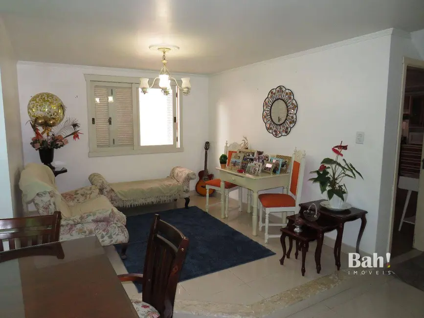 Foto 8 de Sobrado com 4 quartos à venda, 360m2 em Igara, Canoas - RS