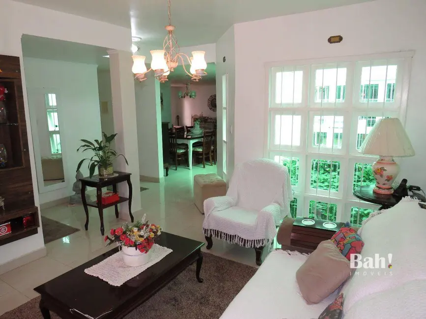 Foto 1 de Sobrado com 4 quartos à venda, 360m2 em Igara, Canoas - RS
