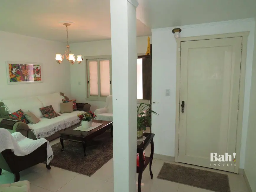 Foto 3 de Sobrado com 4 quartos à venda, 360m2 em Igara, Canoas - RS