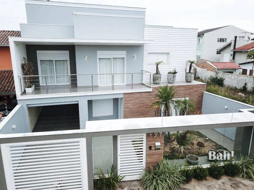 Foto 7 de Sobrado com 4 quartos à venda, 342m2 em Igara, Canoas - RS