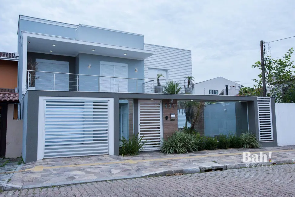 Foto 4 de Sobrado com 4 quartos à venda, 342m2 em Igara, Canoas - RS