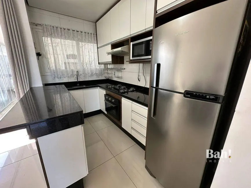 Sobrado com 3 quartos à venda, 150m2 em Estância Velha, Canoas - RS - imagem 3 Foto 3 de Sobrado com 3 quartos à venda, 150m2 em Estância Velha, Canoas - RS