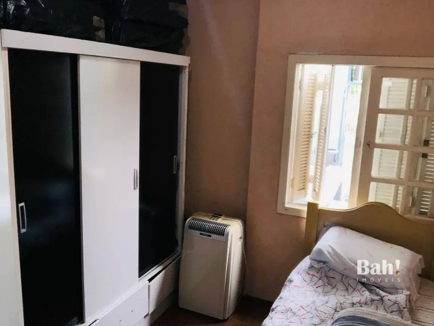 Foto 9 de Sobrado com 4 quartos à venda, 200m2 em Parque da Matriz, Cachoeirinha - RS