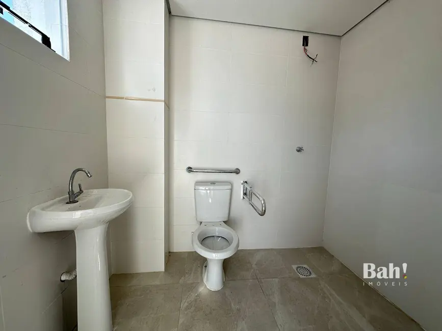 Loja à venda e para alugar, 160m2 em Centro, Canoas - RS - imagem 9 Foto 9 de Loja à venda e para alugar, 160m2 em Centro, Canoas - RS