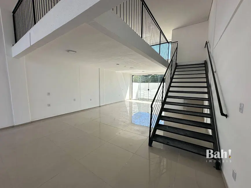 Loja à venda e para alugar, 160m2 em Centro, Canoas - RS - imagem 6 Foto 6 de Loja à venda e para alugar, 160m2 em Centro, Canoas - RS