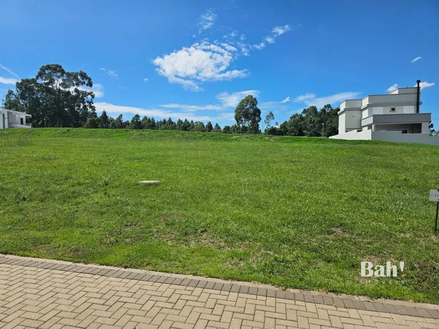 Foto 1 de Terreno / Lote à venda, 390m2 em Nova Santa Rita - RS