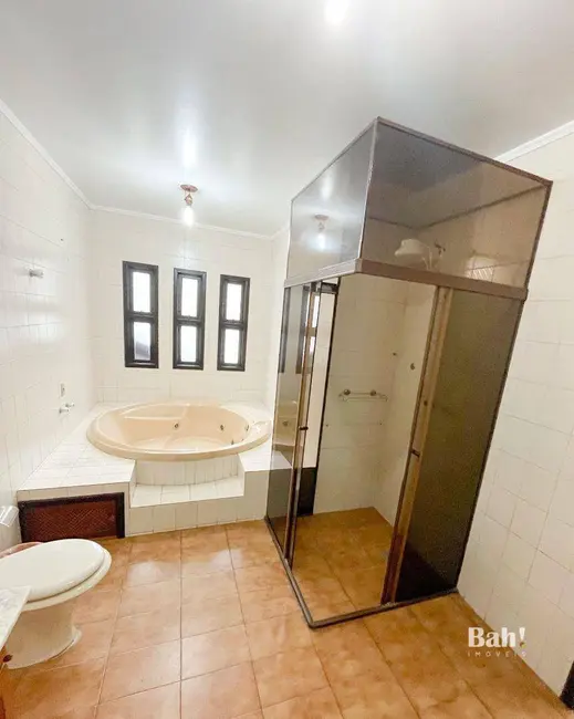 Sobrado com 4 quartos à venda, 320m2 em Harmonia, Canoas - RS - imagem 9 Foto 9 de Sobrado com 4 quartos à venda, 320m2 em Harmonia, Canoas - RS