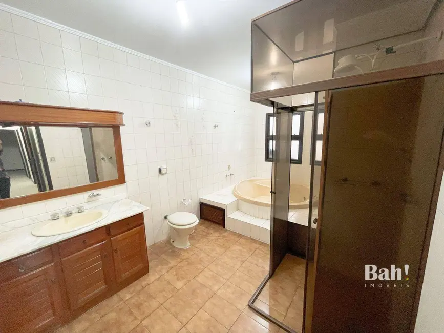 Sobrado com 4 quartos à venda, 320m2 em Harmonia, Canoas - RS - imagem 8 Foto 8 de Sobrado com 4 quartos à venda, 320m2 em Harmonia, Canoas - RS