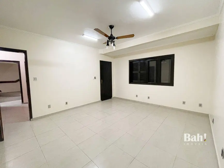 Foto 2 de Sobrado com 4 quartos à venda, 320m2 em Harmonia, Canoas - RS
