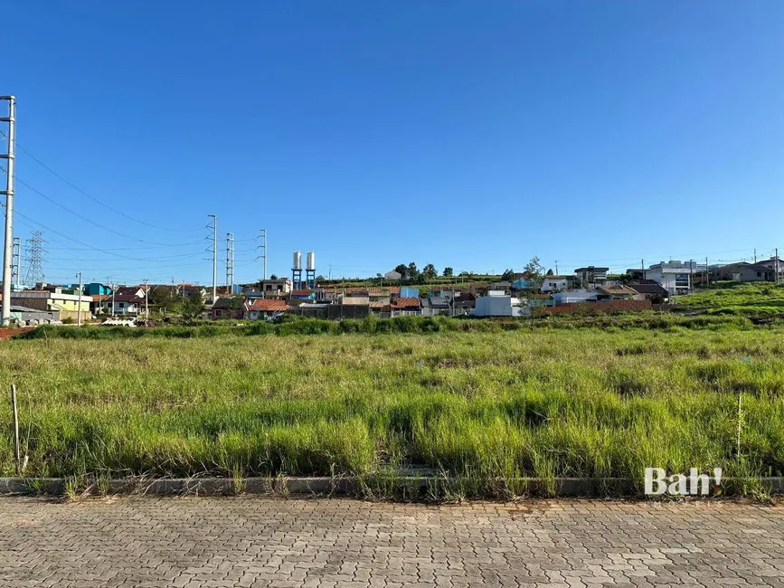 Foto 1 de Terreno / Lote à venda, 212m2 em Nova Santa Rita - RS