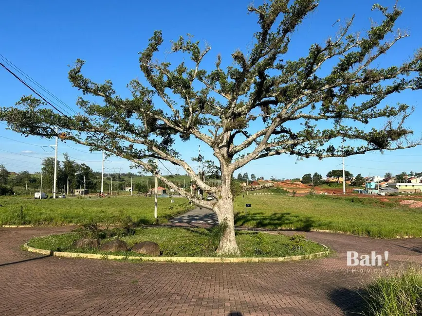 Foto 3 de Terreno / Lote à venda, 200m2 em Nova Santa Rita - RS
