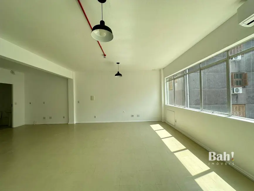Sala Comercial à venda, 58m2 em Centro, Canoas - RS - imagem 3 Foto 3 de Sala Comercial à venda, 58m2 em Centro, Canoas - RS