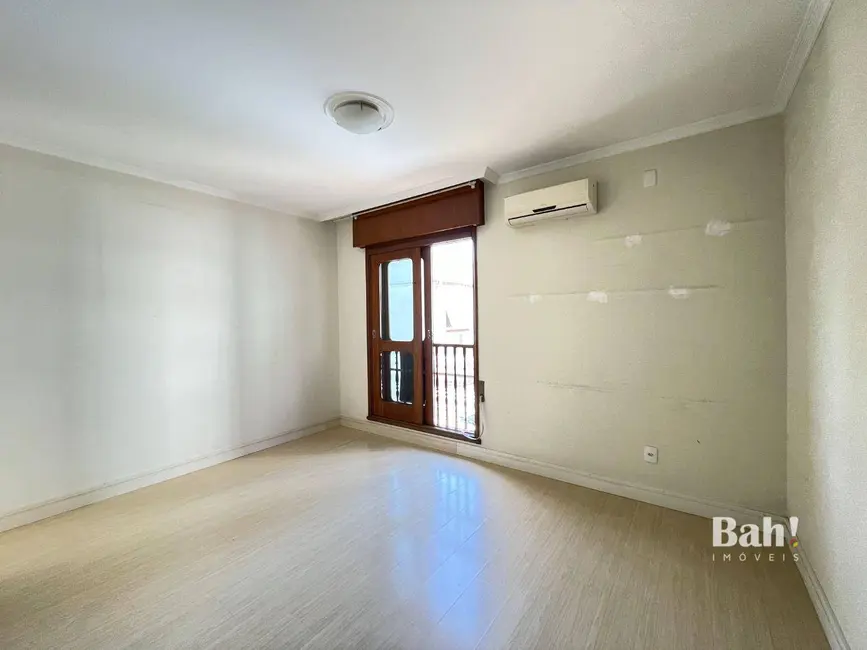 Apartamento com 3 quartos à venda, 154m2 em Menino Deus, Porto Alegre - RS - imagem 9 Foto 9 de Apartamento com 3 quartos à venda, 154m2 em Menino Deus, Porto Alegre - RS