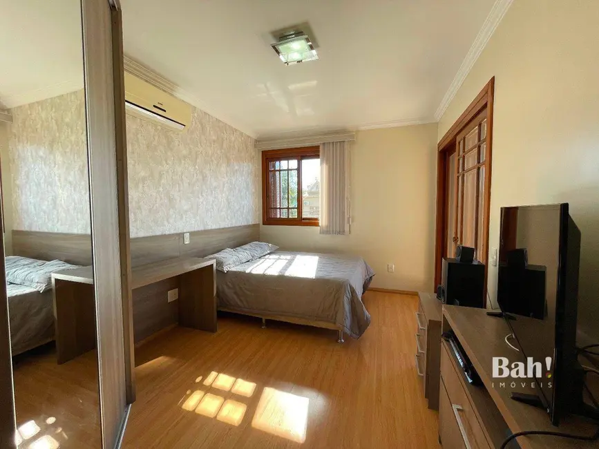 Sobrado com 4 quartos à venda, 672m2 em Estância Velha, Canoas - RS - imagem 7 Foto 7 de Sobrado com 4 quartos à venda, 672m2 em Estância Velha, Canoas - RS