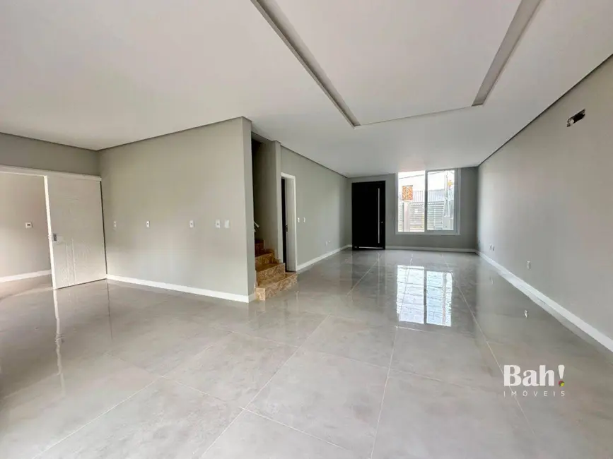 Foto 8 de Sobrado com 4 quartos à venda, 200m2 em Estância Velha, Canoas - RS