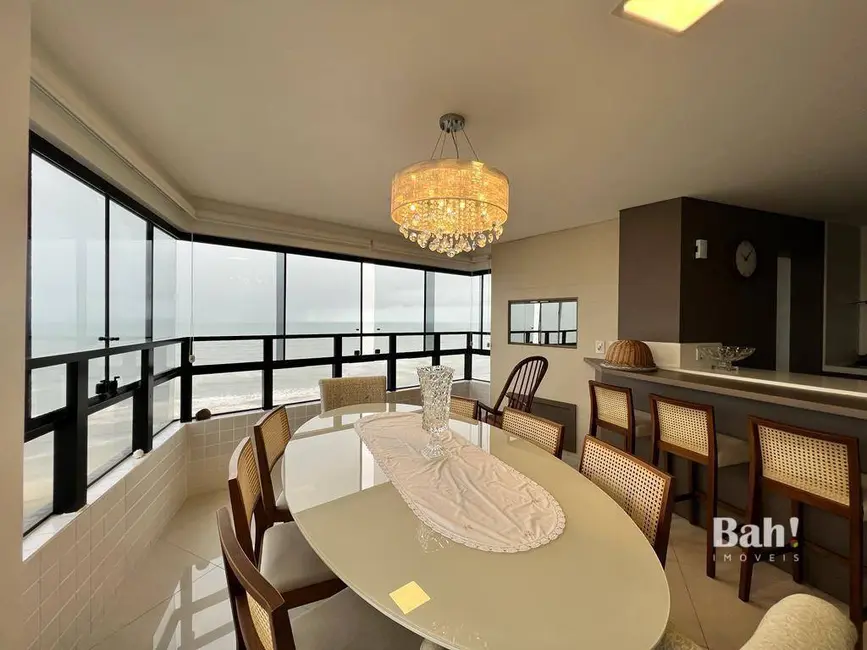 Foto 1 de Apartamento com 3 quartos à venda, 163m2 em Tramandai - RS