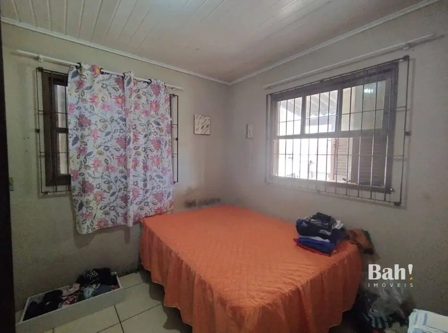 Casa com 2 quartos à venda, 160m2 em Nova Sapucaia, Sapucaia Do Sul - RS - imagem 7 Foto 7 de Casa com 2 quartos à venda, 160m2 em Nova Sapucaia, Sapucaia Do Sul - RS