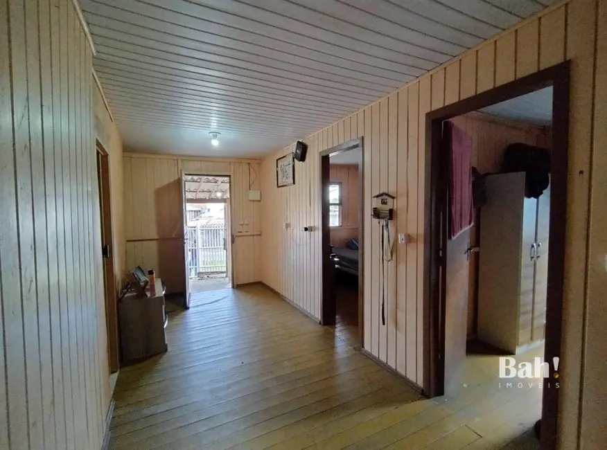 Casa com 2 quartos à venda, 160m2 em Nova Sapucaia, Sapucaia Do Sul - RS - imagem 3 Foto 3 de Casa com 2 quartos à venda, 160m2 em Nova Sapucaia, Sapucaia Do Sul - RS