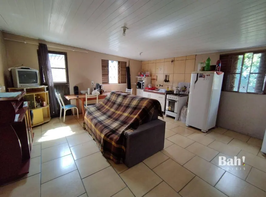 Casa com 2 quartos à venda, 160m2 em Nova Sapucaia, Sapucaia Do Sul - RS - imagem 4 Foto 4 de Casa com 2 quartos à venda, 160m2 em Nova Sapucaia, Sapucaia Do Sul - RS